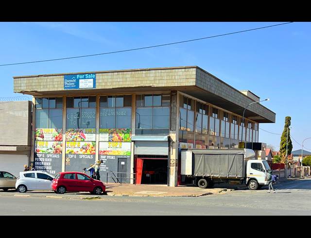 495M² BUILDING FOR SALE IN LA ROCHELLE